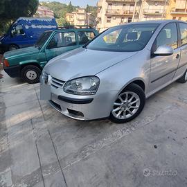 Golf V tetto apribile  1,9 105 cv