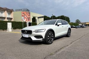 Volvo V60 2.0 b4 Business Pro awd auto