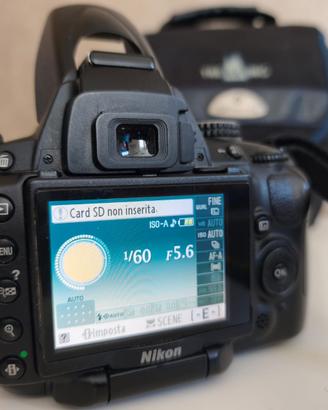 Macchina Fotografica Nikon D5000 +obiettivo 18-105