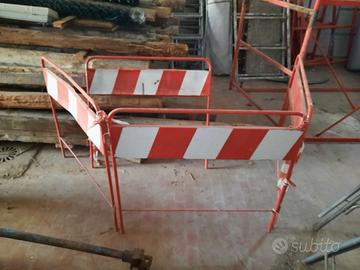 segnalatore buche ,cartello lavori in corso