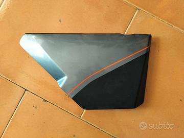 Coperchio batteria destro BMW R80 anni 80