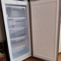 congelatore verticale nuovo 