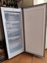 congelatore verticale nuovo 