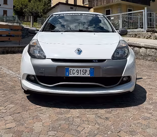 CLIO 3 RS