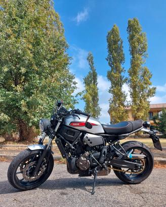 yamaha xsr 700