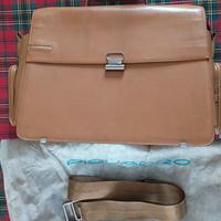 Borsa Valigetta porta computer Piquadro in pelle.