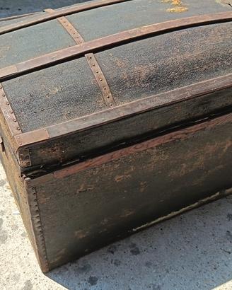 Baule etnico vintage da viagio inlegno e metallo