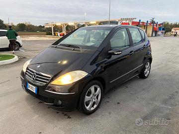 MERCEDES Classe A 150 benzina km 144