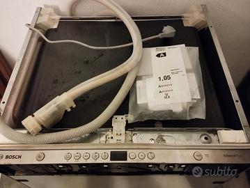 Lavastoviglie Bosch da incasso SMV50M20EU/16