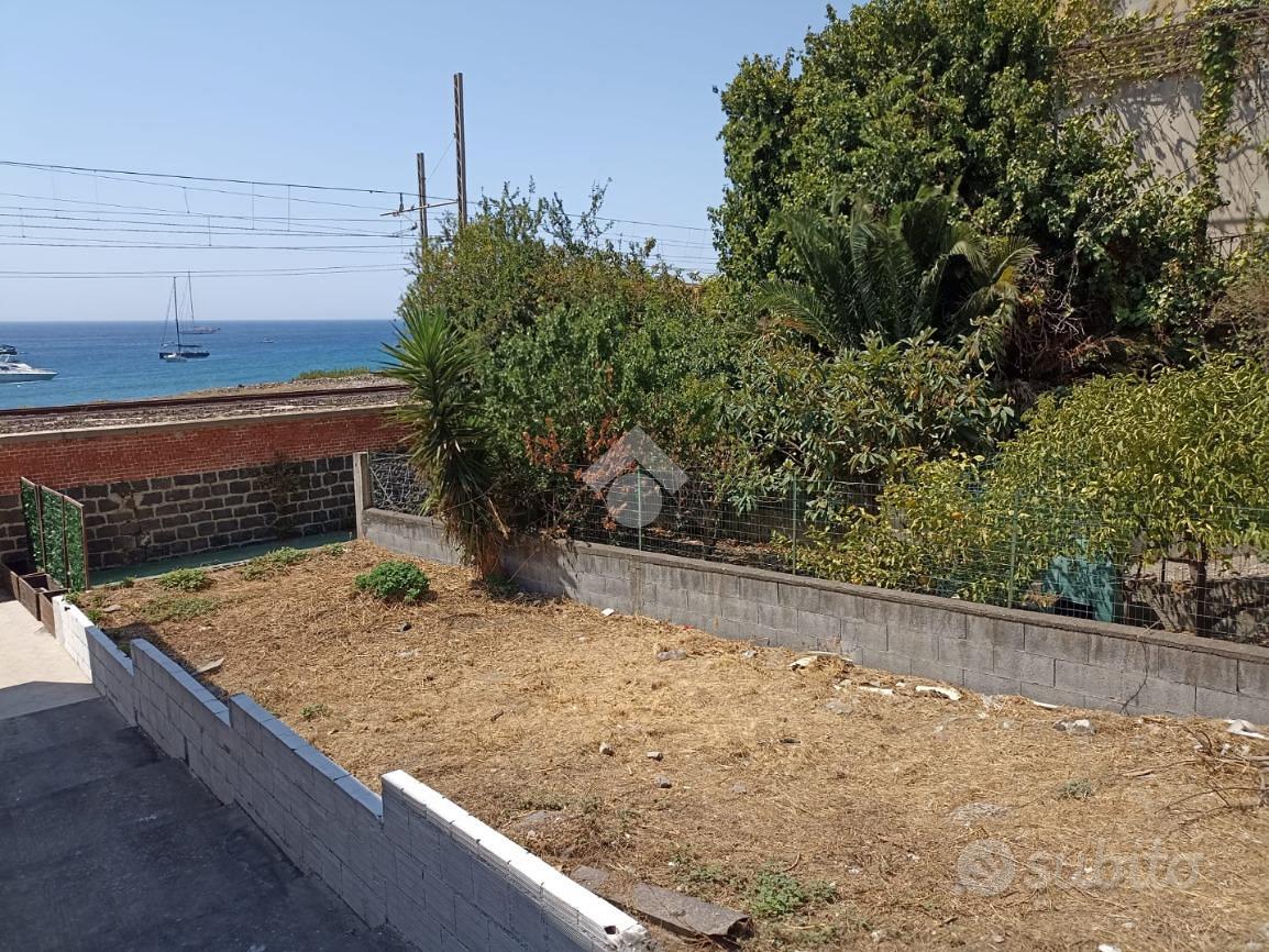 TER. RESIDENZIALE A TAORMINA - Vista 4