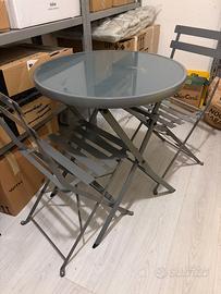 Tavolo in vetro colore grigio antracite