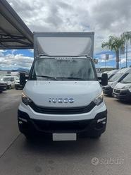 Furgoni per ambulanti 2024 Vendita in Veicoli commerciali