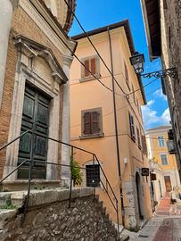 Enoteca/bottega/piccola osteria