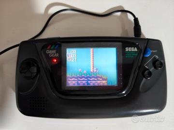 sega game gear con Sonic chaos
