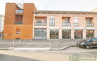 BILOCALE CON POSTO AUTO IN CONTESTO SENZA SPESE!!