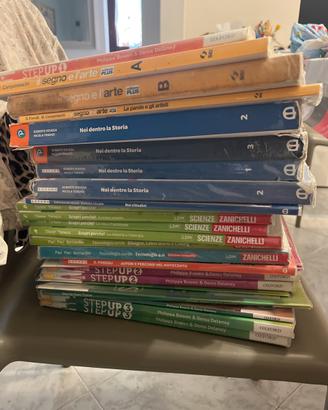 Libri di testo scuole medie