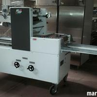 Grissinatrice automatica con integliamento Minipan