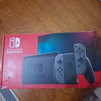 Nintendo Switch + laptop Thomson + rasoio Philips