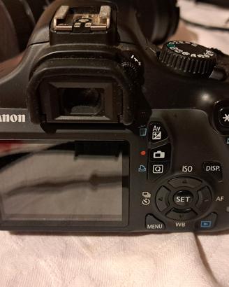 Canon EOS 1100D + Teleobbiettivo Tamron 70 - 300