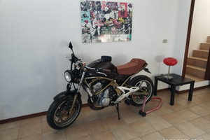 Kawasaki er 6n trasformata Cafè racer