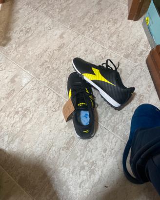 Scarpe diadora da calcetto