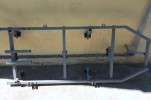 Porta gommone da tetto auto