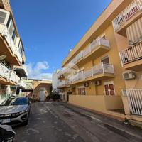 3 LOCALI A ISOLA DELLE FEMMINE