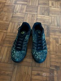Nike Air Max Plus TN Black Volt
