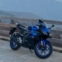 Yamaha YZF R125 Blu 2024