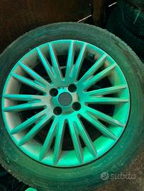 Cerchi in lega con pneumatici 205 55 r16 91v