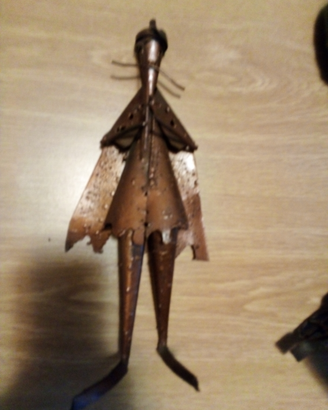 Statuetta in metallo, fatta a mano