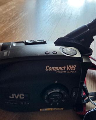 JVC Compact VHS GR-AX285EG (VHS-C) + accessori e a
