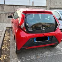TOYOTA Aygo Connect 1.0 VVT-i 72 CV 5 porte x-play