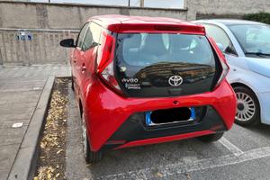 TOYOTA Aygo Connect 1.0 VVT-i 72 CV 5 porte x-play