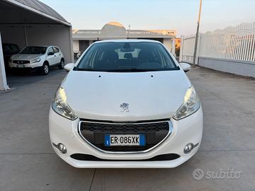 PEUGEOT 208 5P Allure