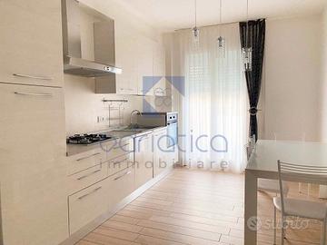 MAGGIO / GIUGNO Nuovo con terrazzino e posto auto