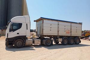 Semirimorchio+ trattore Stralis 460