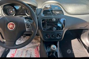 FIAT GRANDE PUNTO STREET