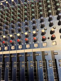 mixer yamaha MG16/6fx