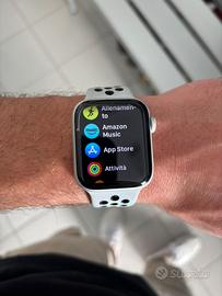 Apple watch SE - 44mm versione Nike Run