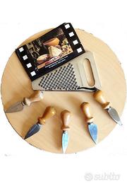 Set Parmigiano Reggiano: 5 Coltellini + Grattugia