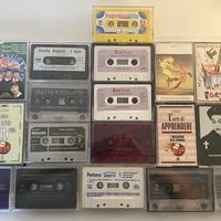 Piccolo Lotto di 22 Musicassette - Vintage