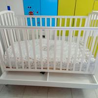 lettino con sponde PALI comprensivo di materasso 