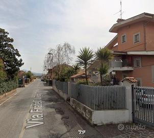 CIAMPINO BILOCALE ARREDATO CON TERRAZZO PRiVATO E
