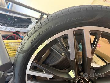 Ruote Audi Complete  Cerchi ,Originali  21 Pollici