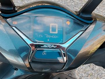 SCOOTER HONDA SH 150 2021