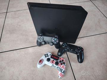 PS4 Slim 500GB + Controller AC Milan + 3 Giochi