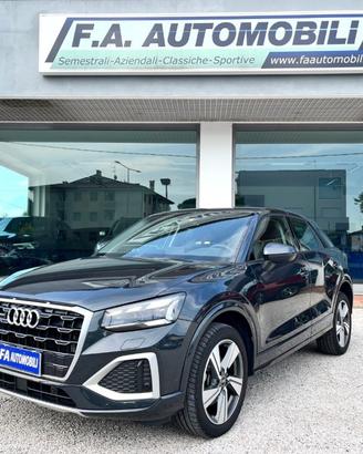 AUDI Q2 35 TDI quattro S tronic Business Advance