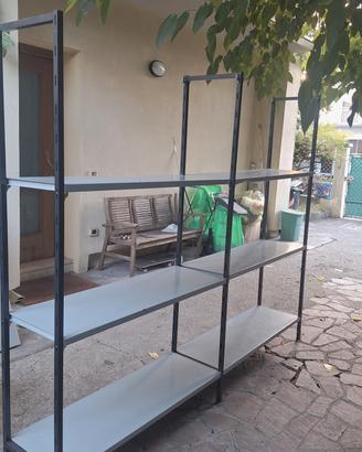 scaffale in ferro