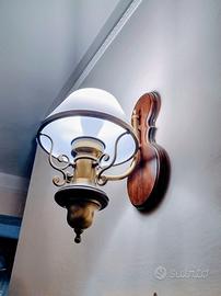 Applique in legno e ottone
